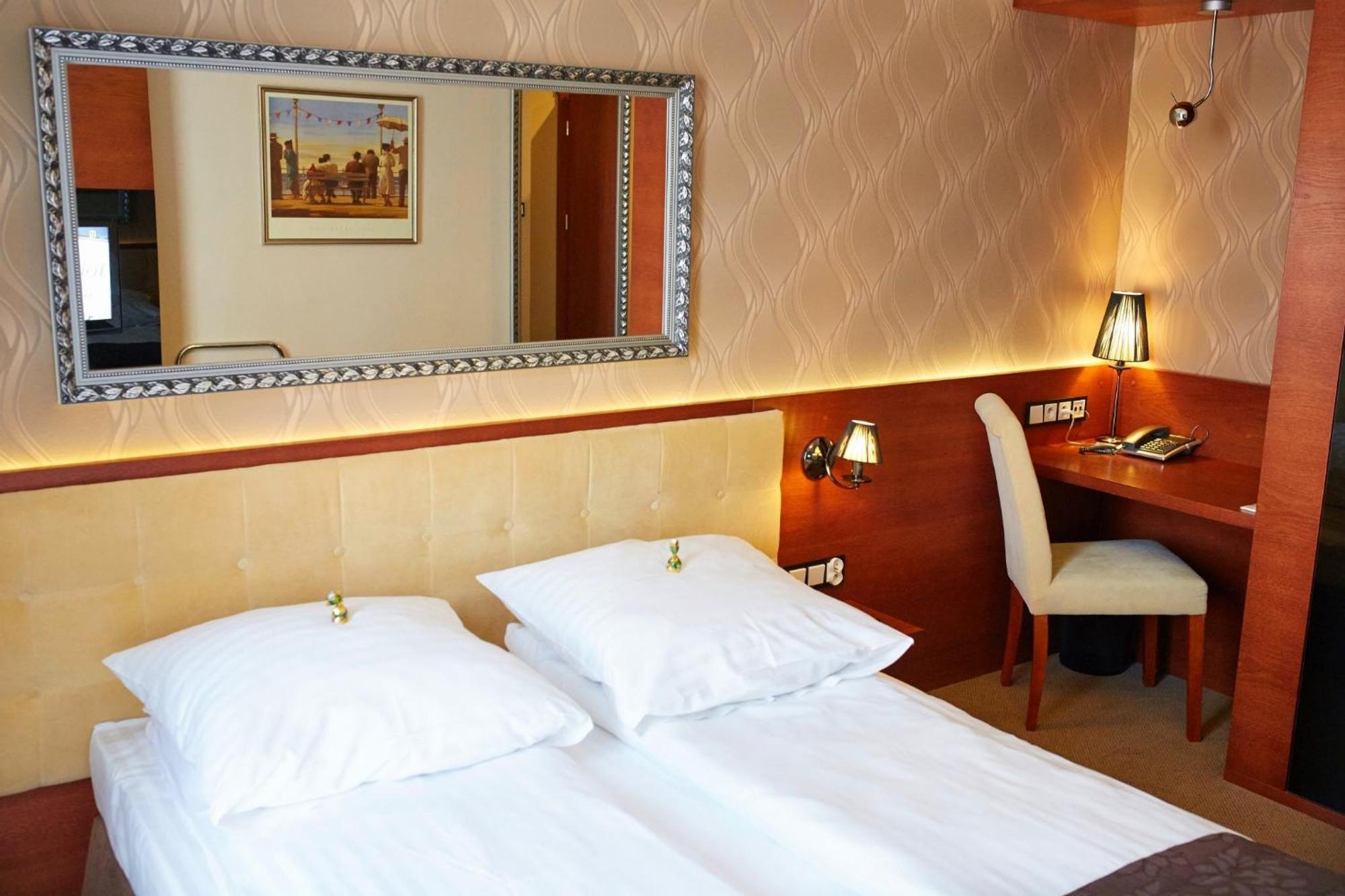 Hotel&Spa Kameleon Zory Exterior photo